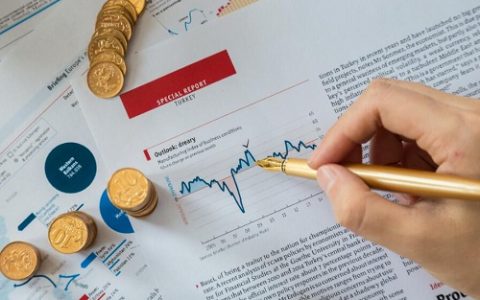 8月25号期货行情(8月25号期货行情走势图)